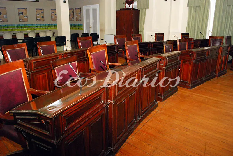 A los concejales se les debe dinero de septiembre y peligran las próximas sesiones