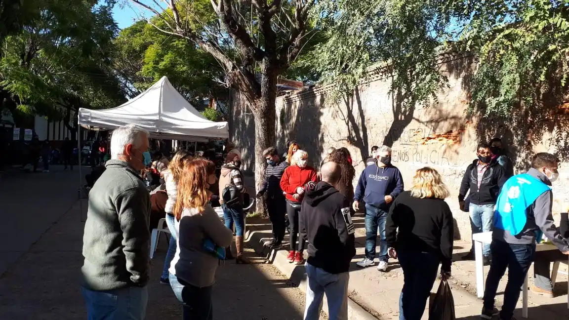 Kicillof anunció “vacuna libre” para mayores de 18 años desde el viernes