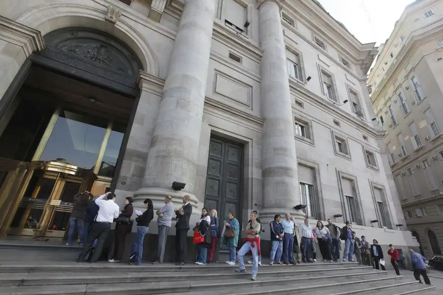 Milei transforma al Banco Nación en sociedad anónima: un nuevo paso en su agenda de reformas