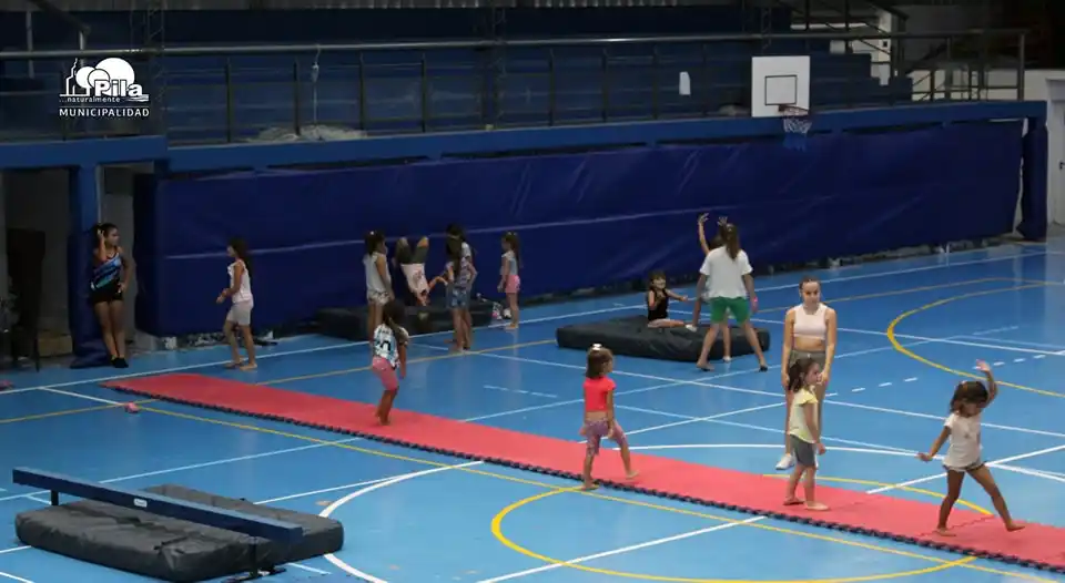 Comenzaron los entrenamientos de gimnasia artística en el polideportivo municipal de Pila