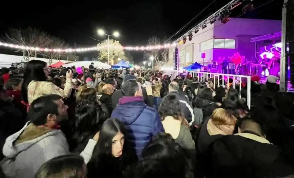 Llega la 5ª edición de la Fiesta de la Torta Negra en General Lavalle: Cómo nació esta festividad y de qué se trata