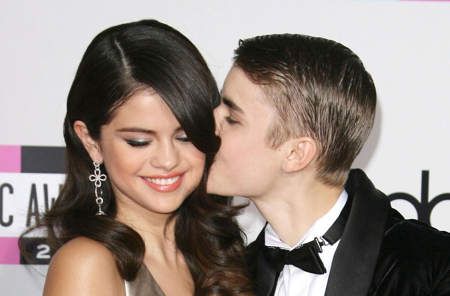 Esperada reconciliación: Justin Bieber y Selena Gomez, a los besos