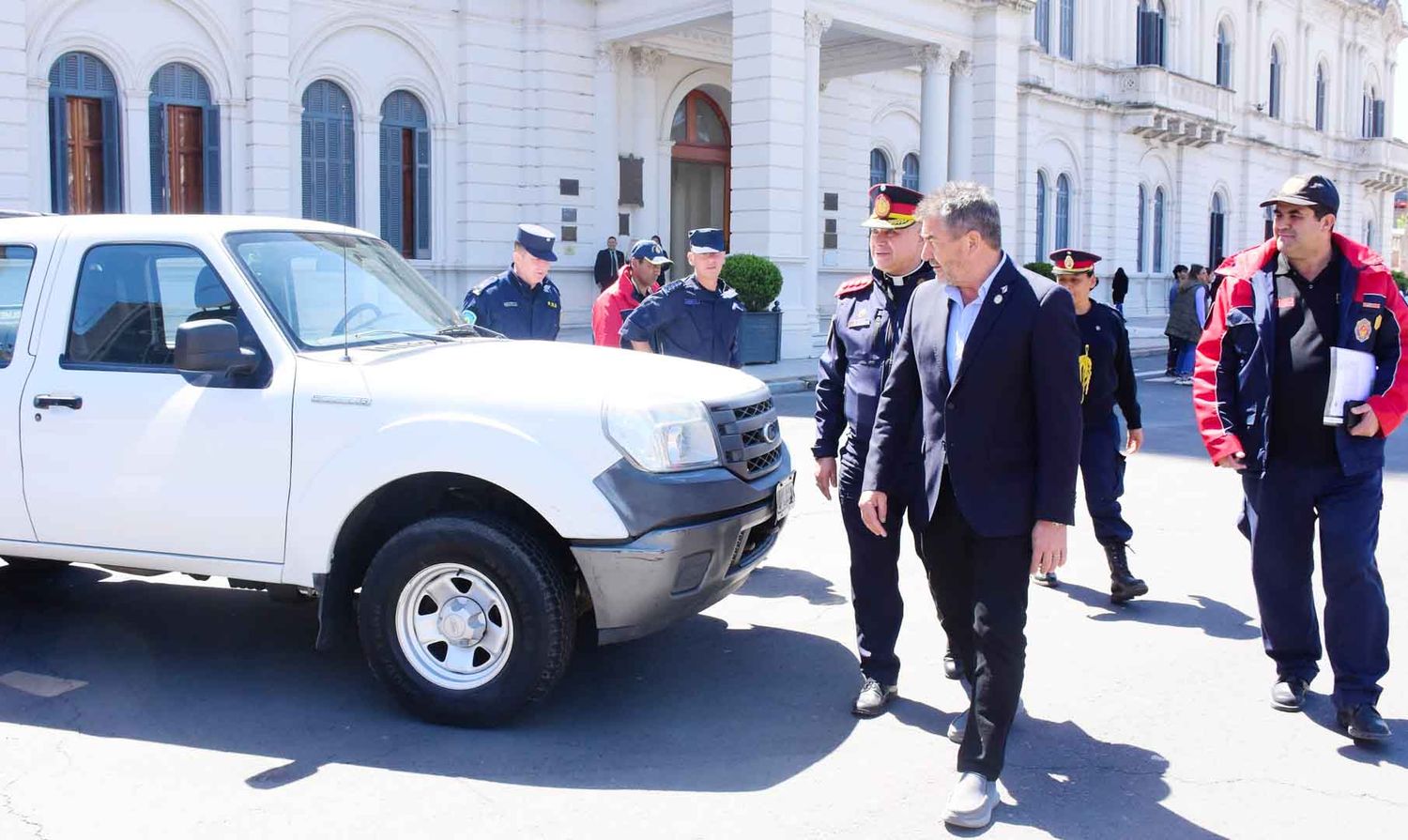 Una camioneta que pertenecía al Poder Ejecutivo fue destinada a combatir incendios