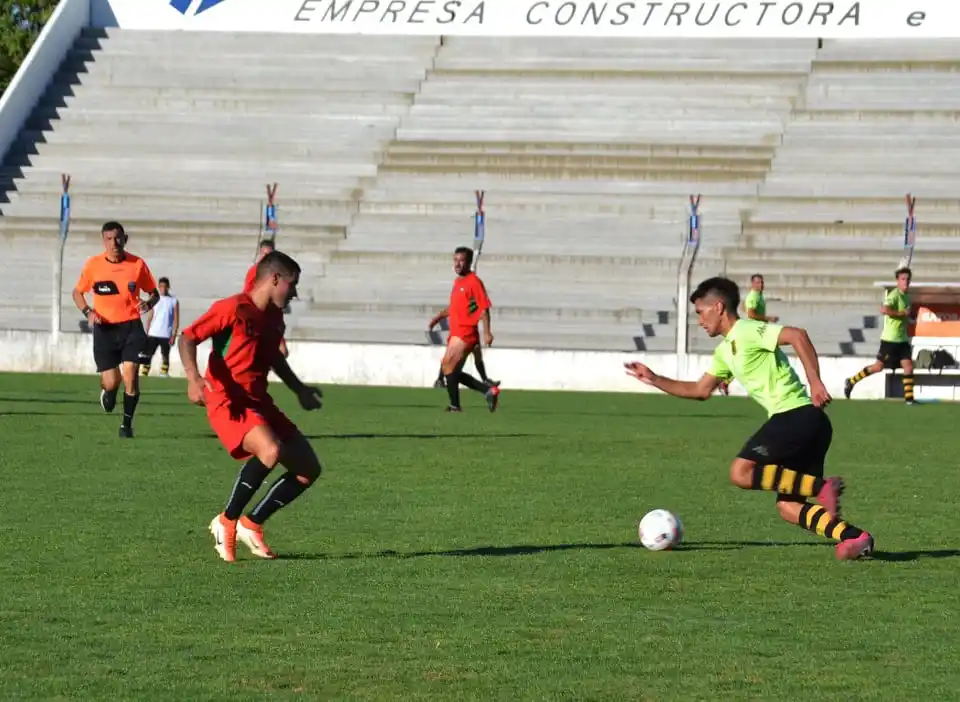 Santamarina sumó fútbol con un nuevo amistoso