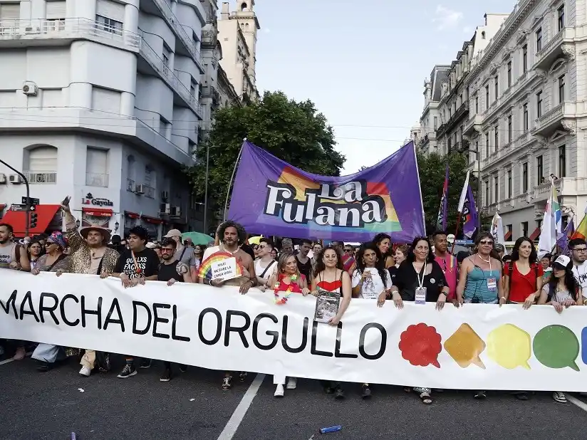 La Marcha del Orgullo incluyó numerosos reclamos.