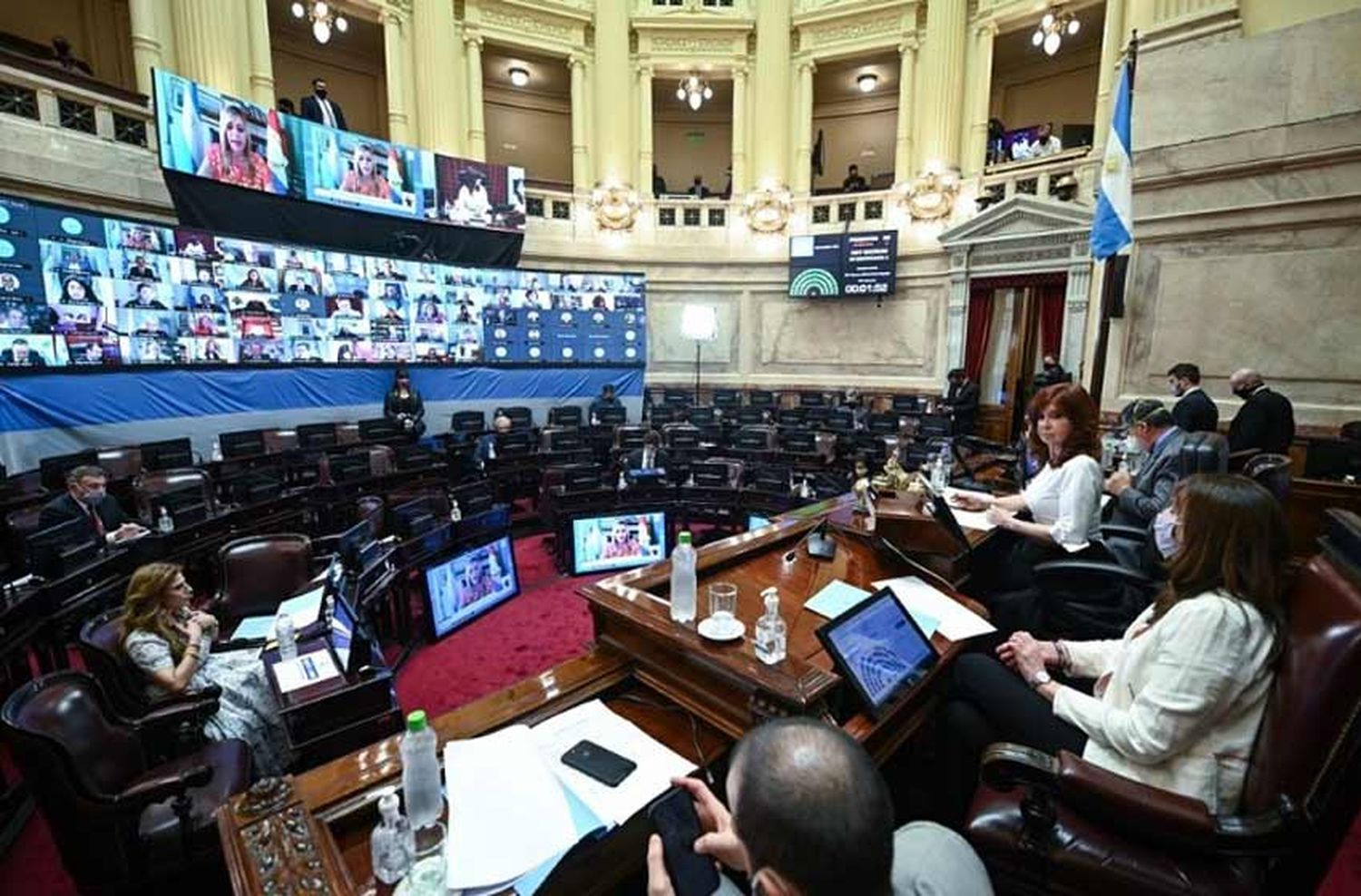 Diputados abre la discusión sobre la legalización del aborto con la exposición de funcionarios