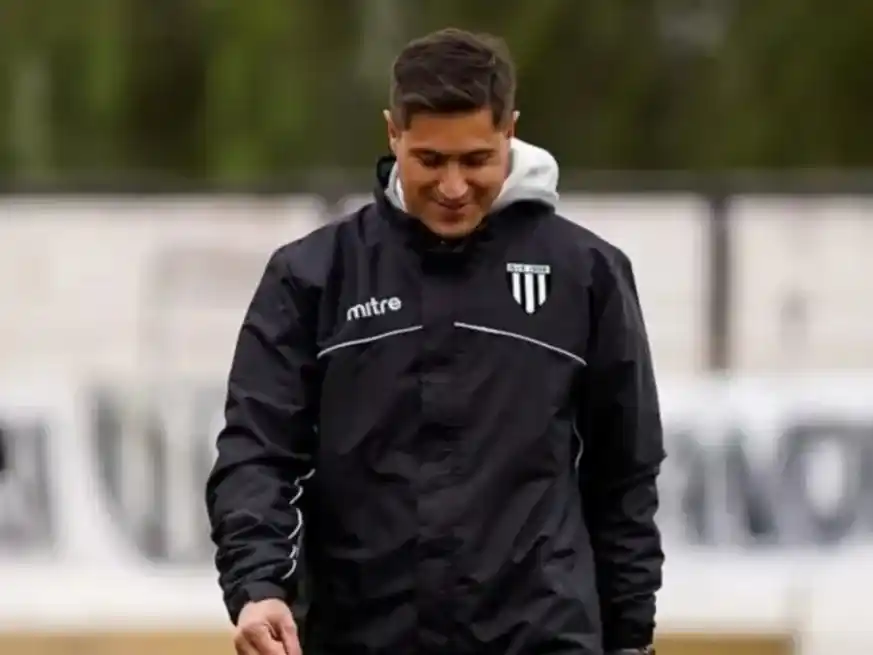 El rafaelino E.Medrán asume como nuevo DT de Colón de Santa Fe.