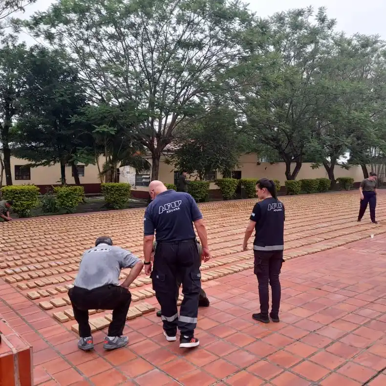 La Aduana secuestró un millonario cargamento de marihuana