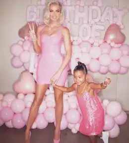 Khloé Kardashian con True. Foto Instagram