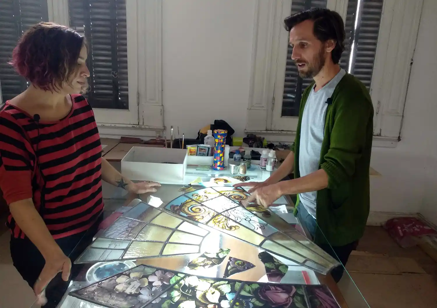 Restauran un vitral de más de 100 años en una casa antigua en el centro de Tandil