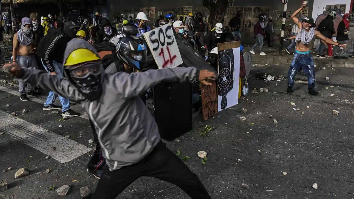 La «Primera línea» amenaza las elecciones en Colombia