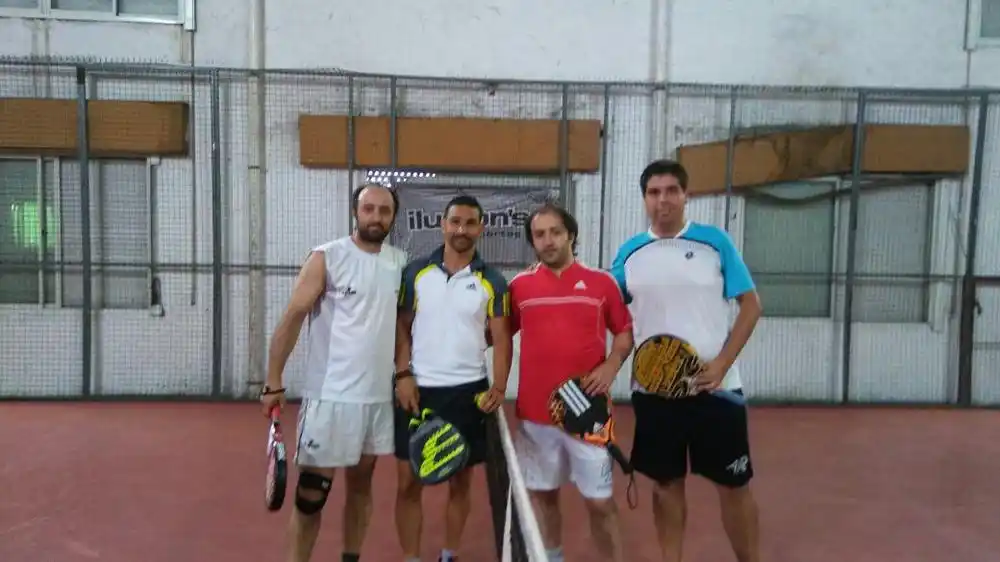 Tandilenses compiten en un torneo en Ayacucho