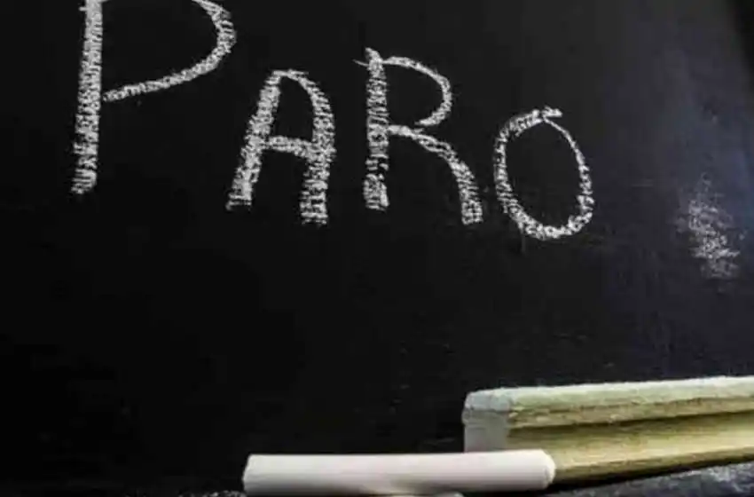 El Gobierno descontará los días de paro a docentes, médicos y estatales