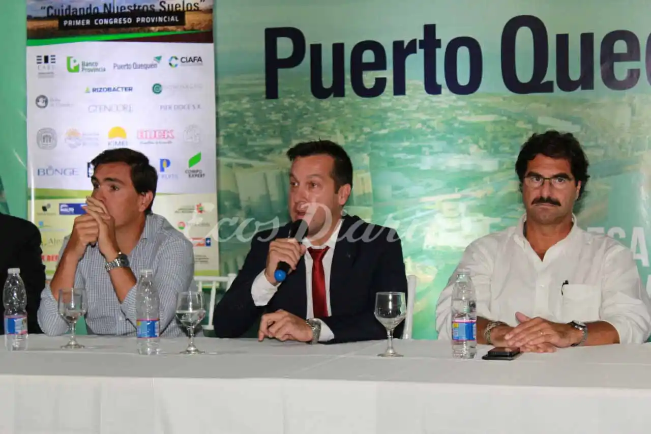 Puerto: se firmó el acta de adjudicación de profundización