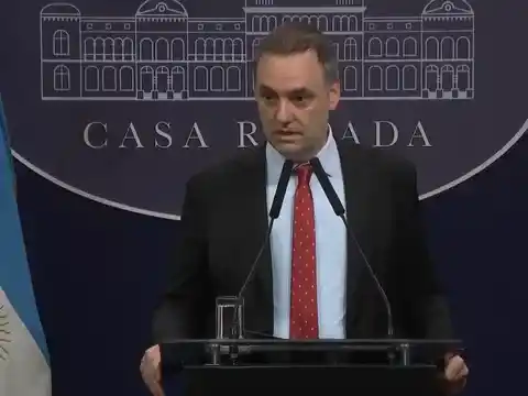 Manuel Adorni