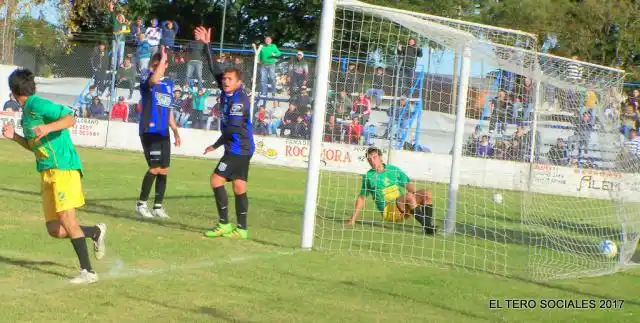 Ganaron Sociedad Sportiva y B. Norte
y lo despojaron a Bancario de la punta