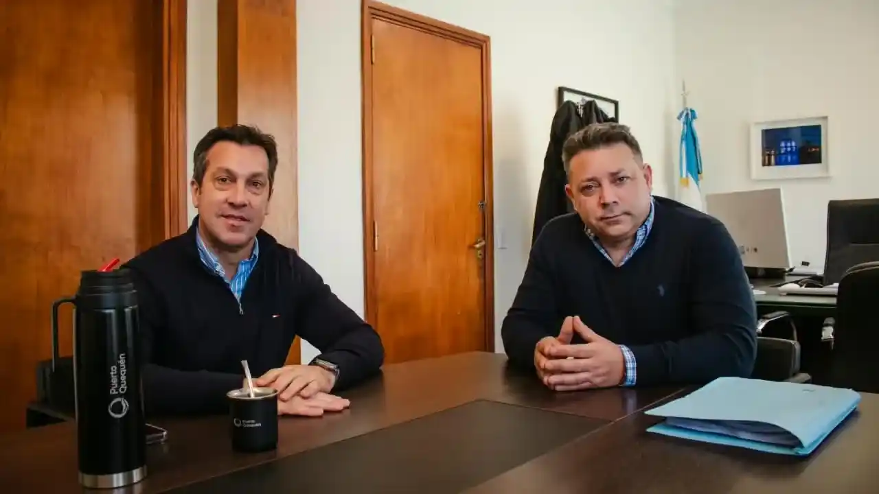 Acompañado. Ernesto Povilaitis, en su primer día al frente del Consorcio, estuvo junto al intendente Arturo Rojas