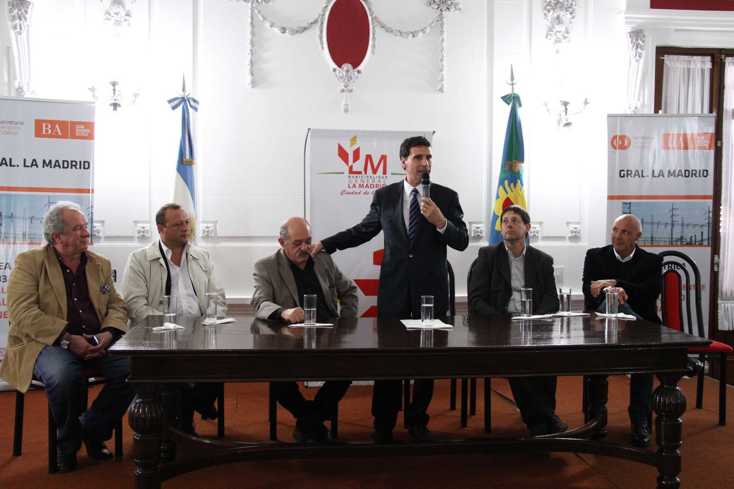 La Porta inauguró importante obra de energía en General La Madrid