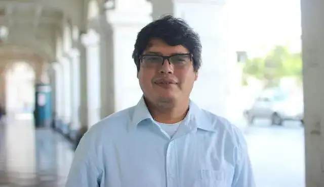 Enver León.