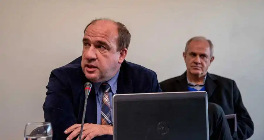 El diputado Vitor pidió a Bordet que informe a cuánto asciende la deuda pública