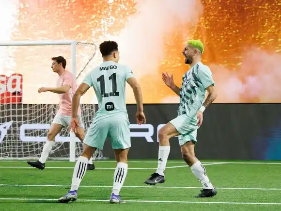 La nueva era del fútbol: ¿cómo Piqué, Agüero e Ibai están cambiando el juego?