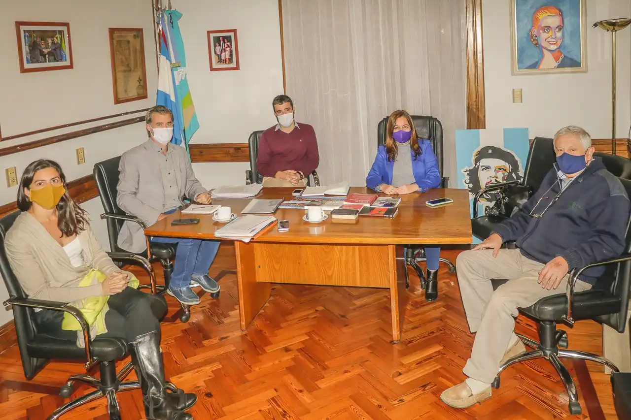 El intendente Piaggio se reunió con la diputada Farfán y el senador Maradey