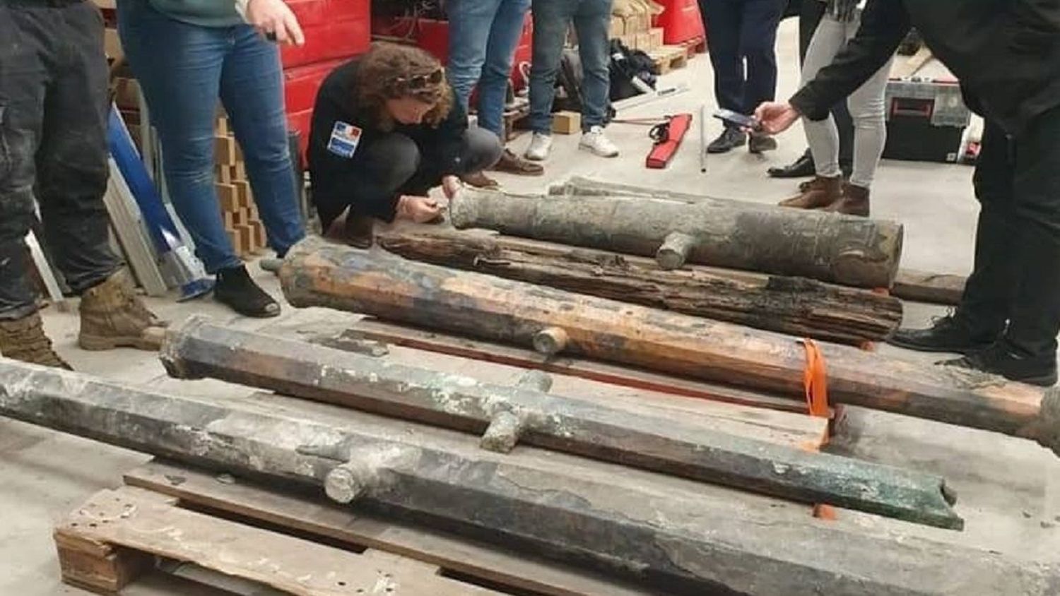 ¡LOS QUE NOS REPRESENTAN EN EL MUNDO! Buzo venezolano encuentra restos de naufragio en Francia