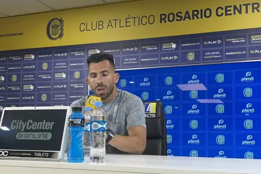 Rosario Central: renunció Carlos Tevez como entrenador canalla