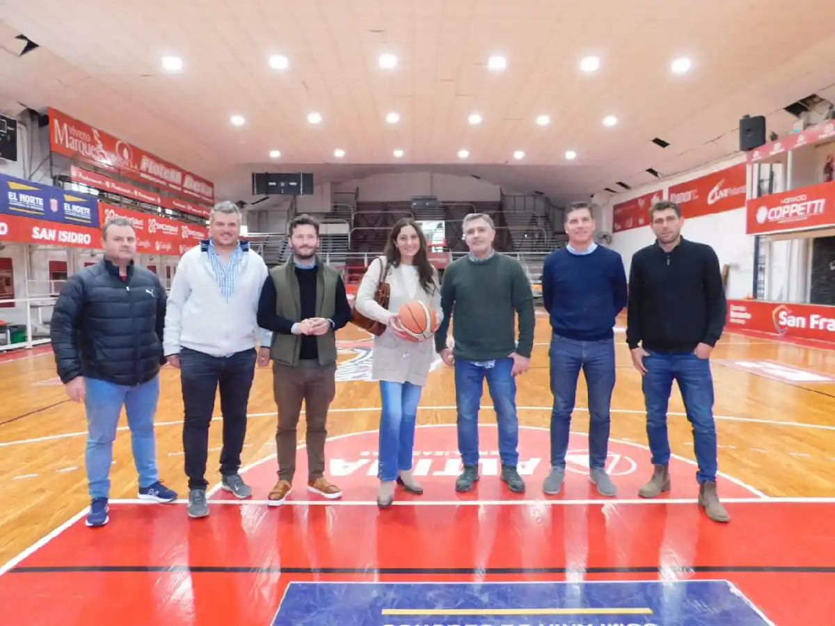 Diseño Industrial del Cres  y San Isidro firman convenio para desarrollar dispositivo alcanza pelotas