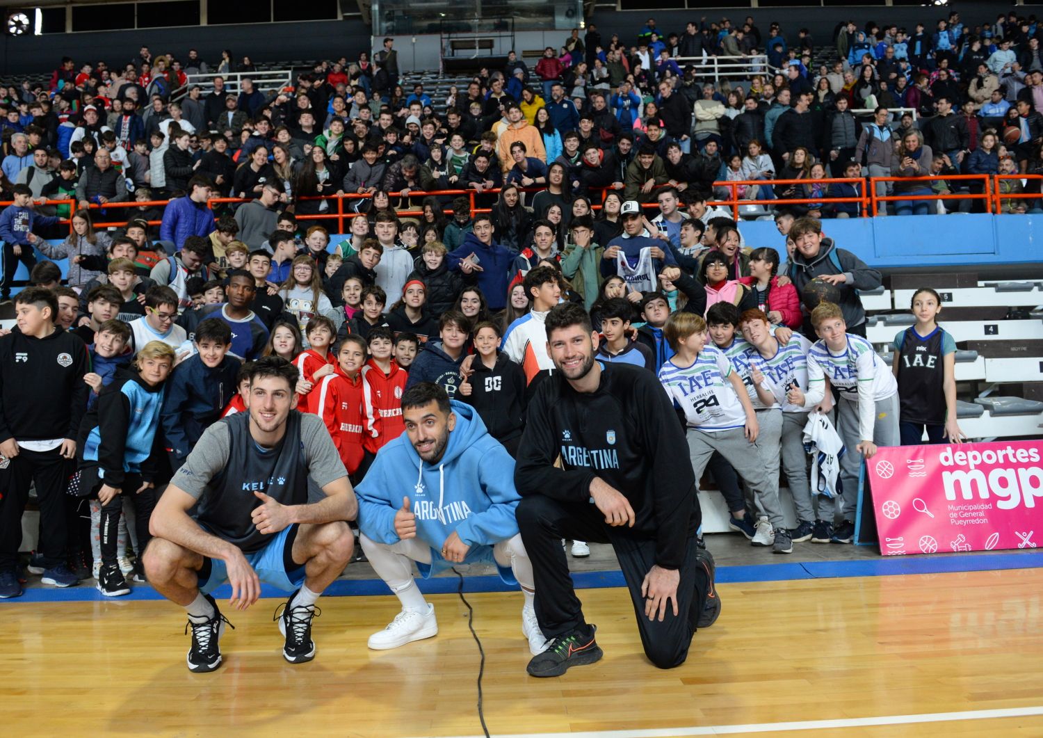 Se lanzó la Liga Federal Formativa con la presencia de jugadores de la Selección