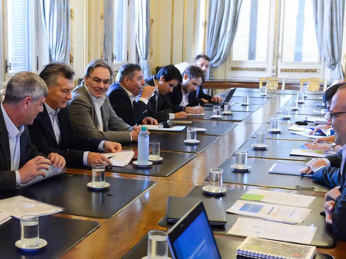 Buryaile anunció una asistencia financiera a los productores rurales inundados