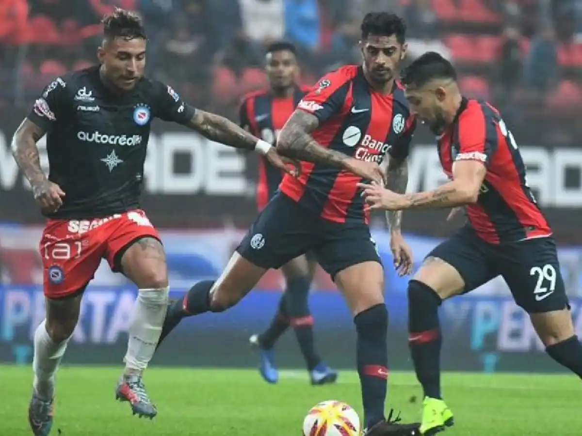 Problemas para Argentinos por la camiseta