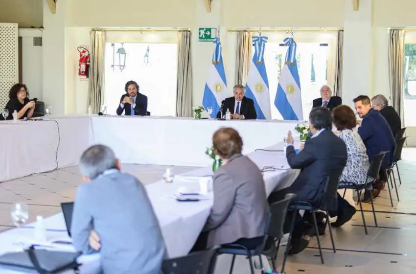 El comité de expertos y científicos le aconsejó al presidente la extensión de la cuarentena hasta el 10 de mayo