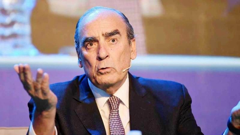 Francos se reunirá con diputados dialoguistas 
en busca de apoyo para la reforma electoral