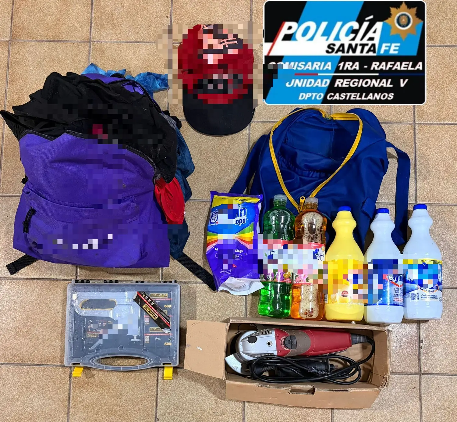 Forzó una abertura, robó herramientas y fue atrapado unos minutos después