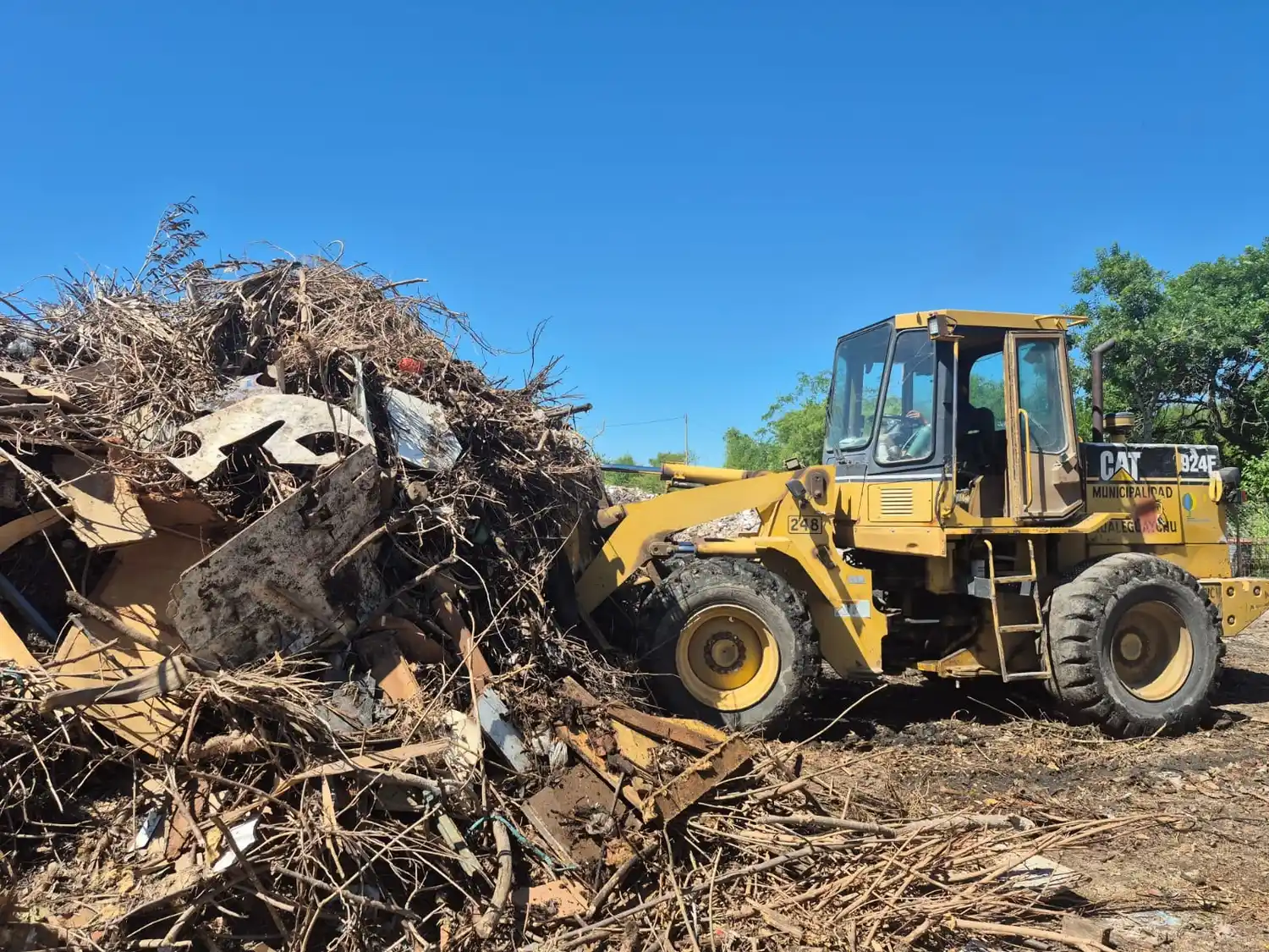 Mediante un trabajo conjunto de varias áreas municipales, se limpió la Estación Verde N°1