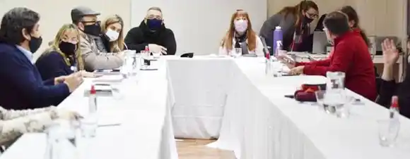 Se titularizan 60 mil horas cátedra de Secundaria