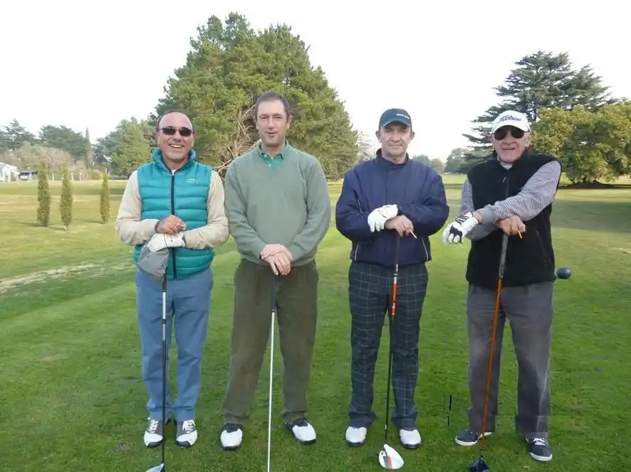 Se disputaron dos medal play en Tandil Golf Club
