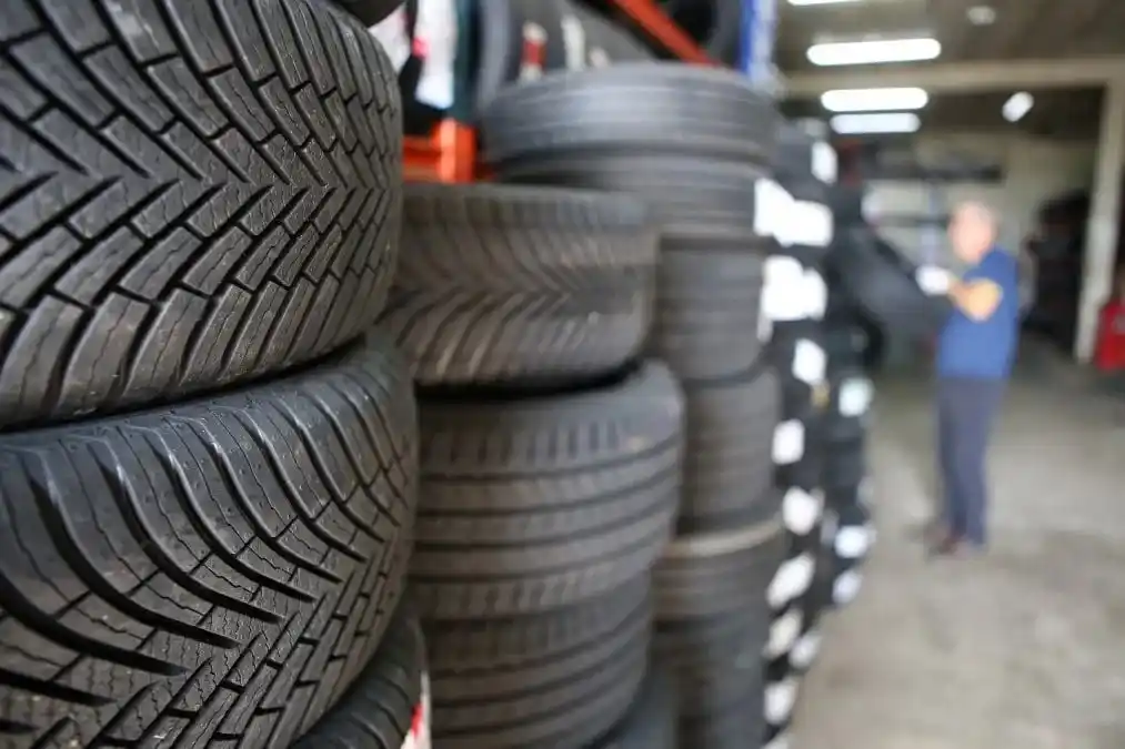 Peligra el abastecimiento de neumáticos al fracasar la última audiencia del gremio en Trabajo
