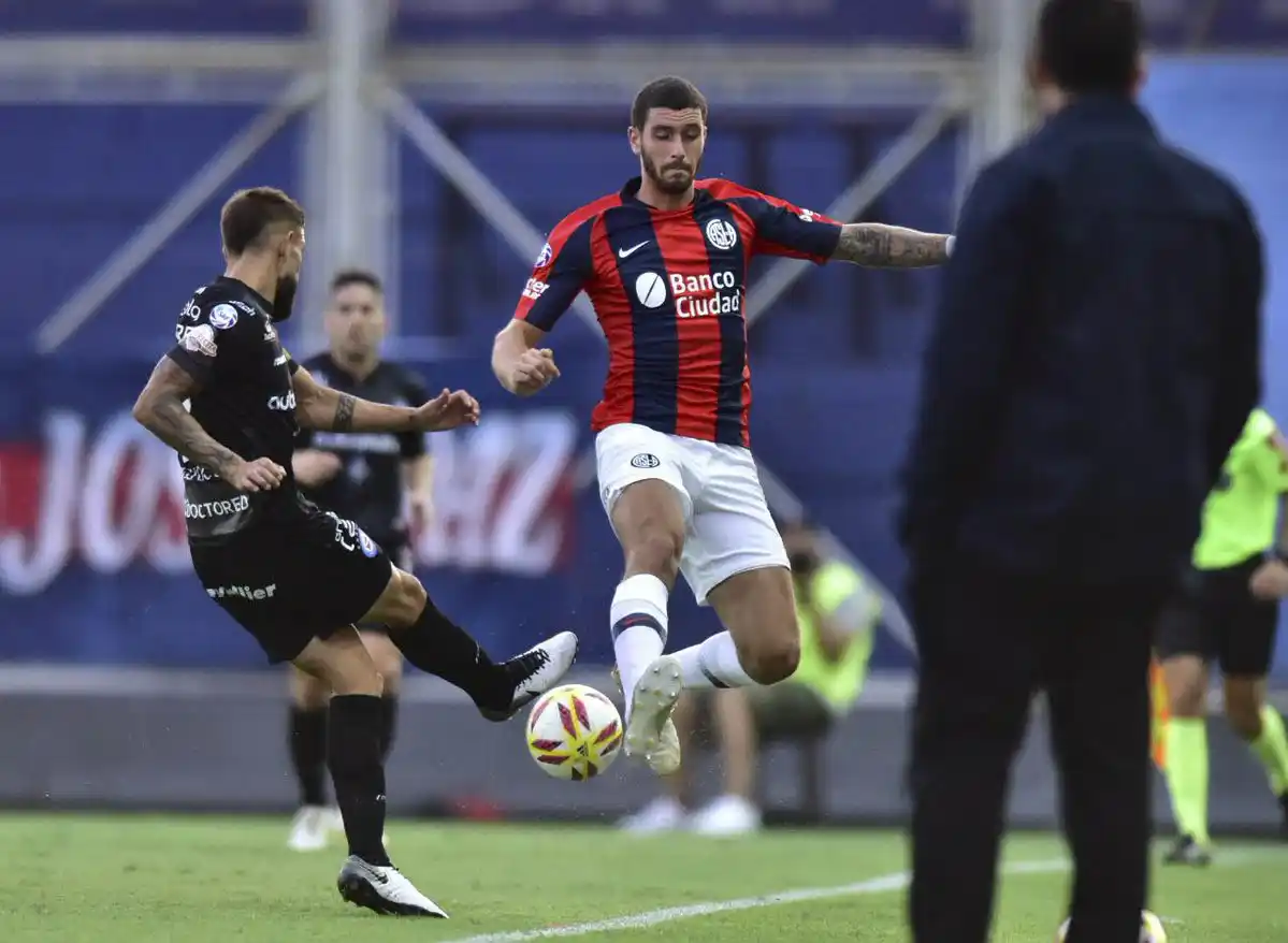 San Lorenzo sufrió otro golpe ante Argentinos