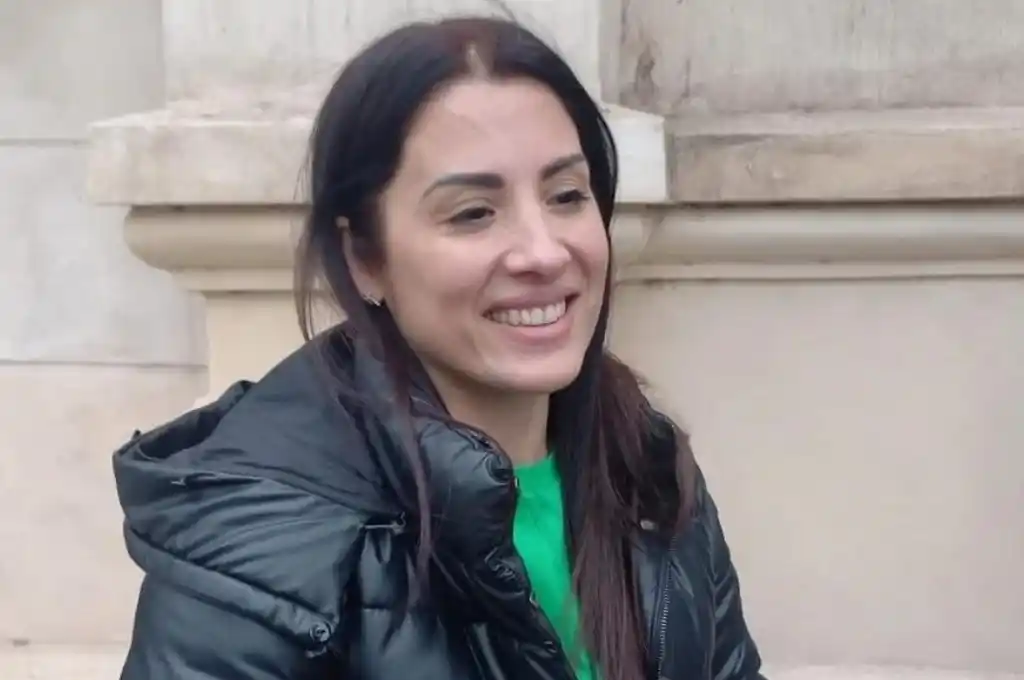 Leda Bergonzi tiene 40 y tantos años, con cinco hijos y ya una nieta de 5.