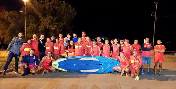 Encendido de antorchas para celebrar el  Día Nacional del Guardavidas en Argentina