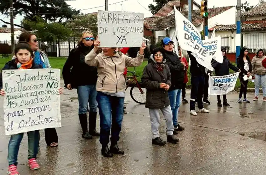 Vecinos del barrio Jorge Newbery reclaman el arreglo de calles