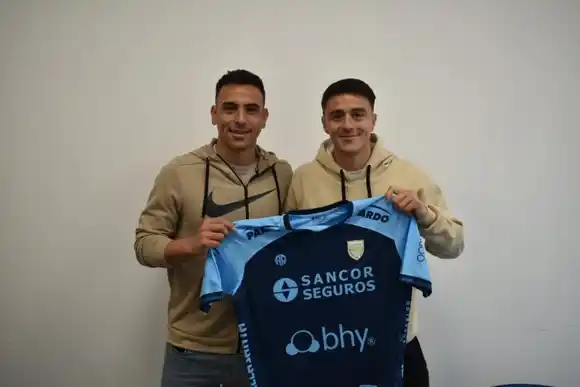 Vuelve Valdivia y se suma un nuevo jugador en el plantel de Atlético