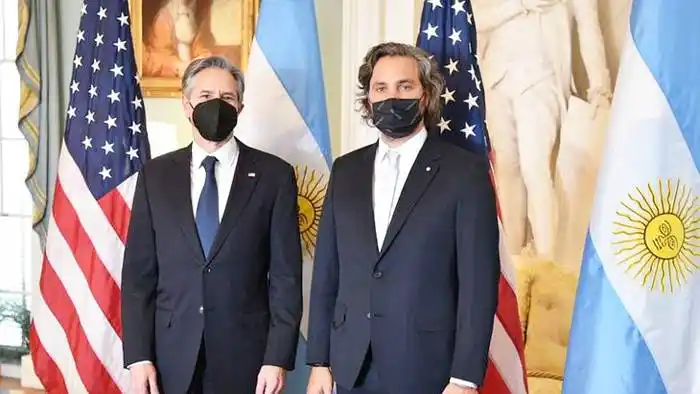 Santiago Cafiero se reunió  con el principal asesor de  Joe Biden para América latina