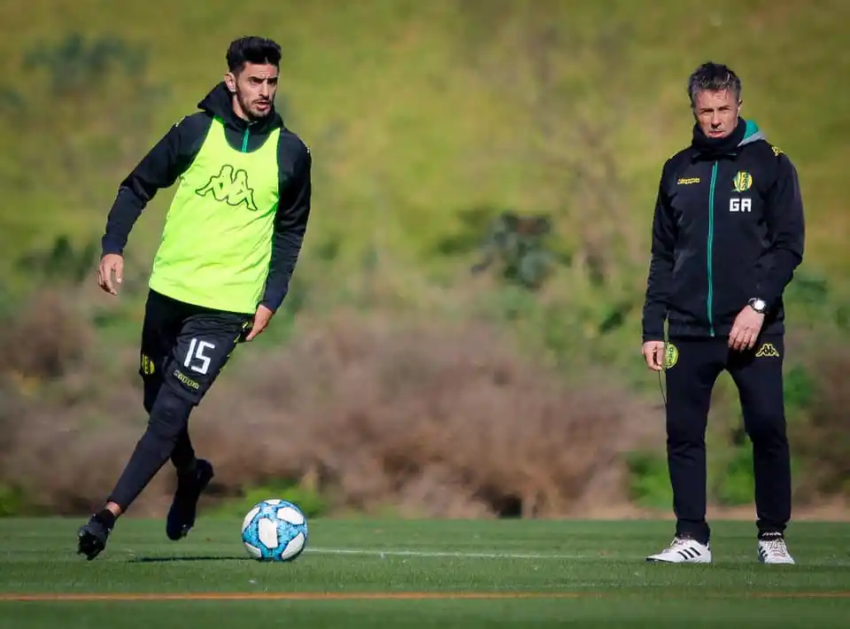 Gustavo Alvarez: “Necesitamos más jugadas de 15 o 20 pases”