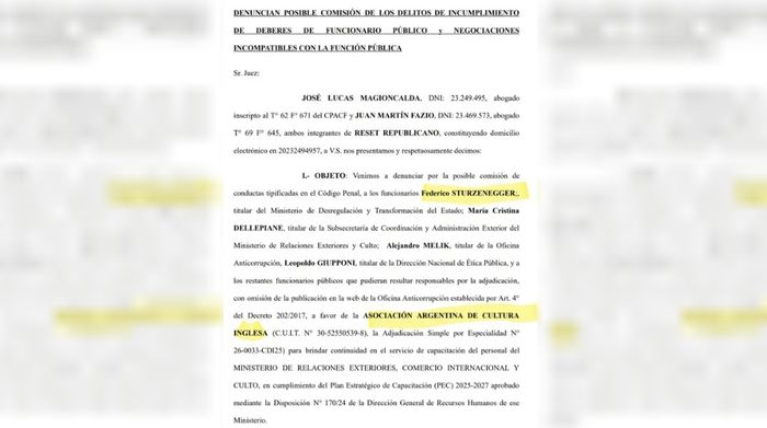 Denuncian a Sturtzenegger