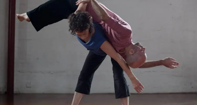 Danza: Natalia Boffa dicta un seminario de contact improvisación este sábado
