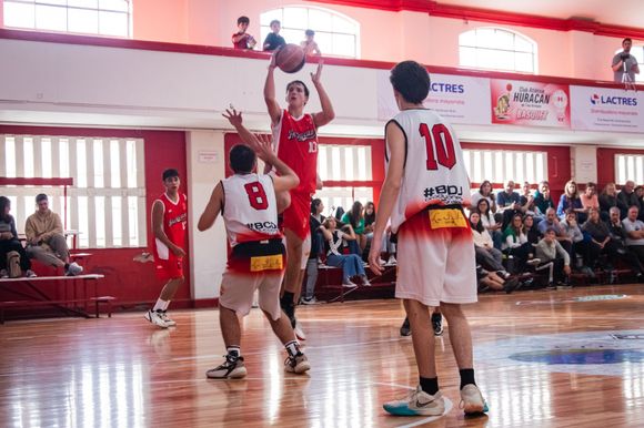 Pre-Federal U17: Ganó Huracán, cayeron Club de Pelota y Argentino