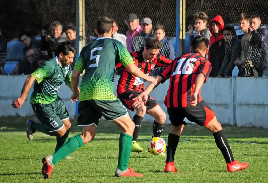 <p>Juarense venció a San José y lo dejó afuera de los once.</p>